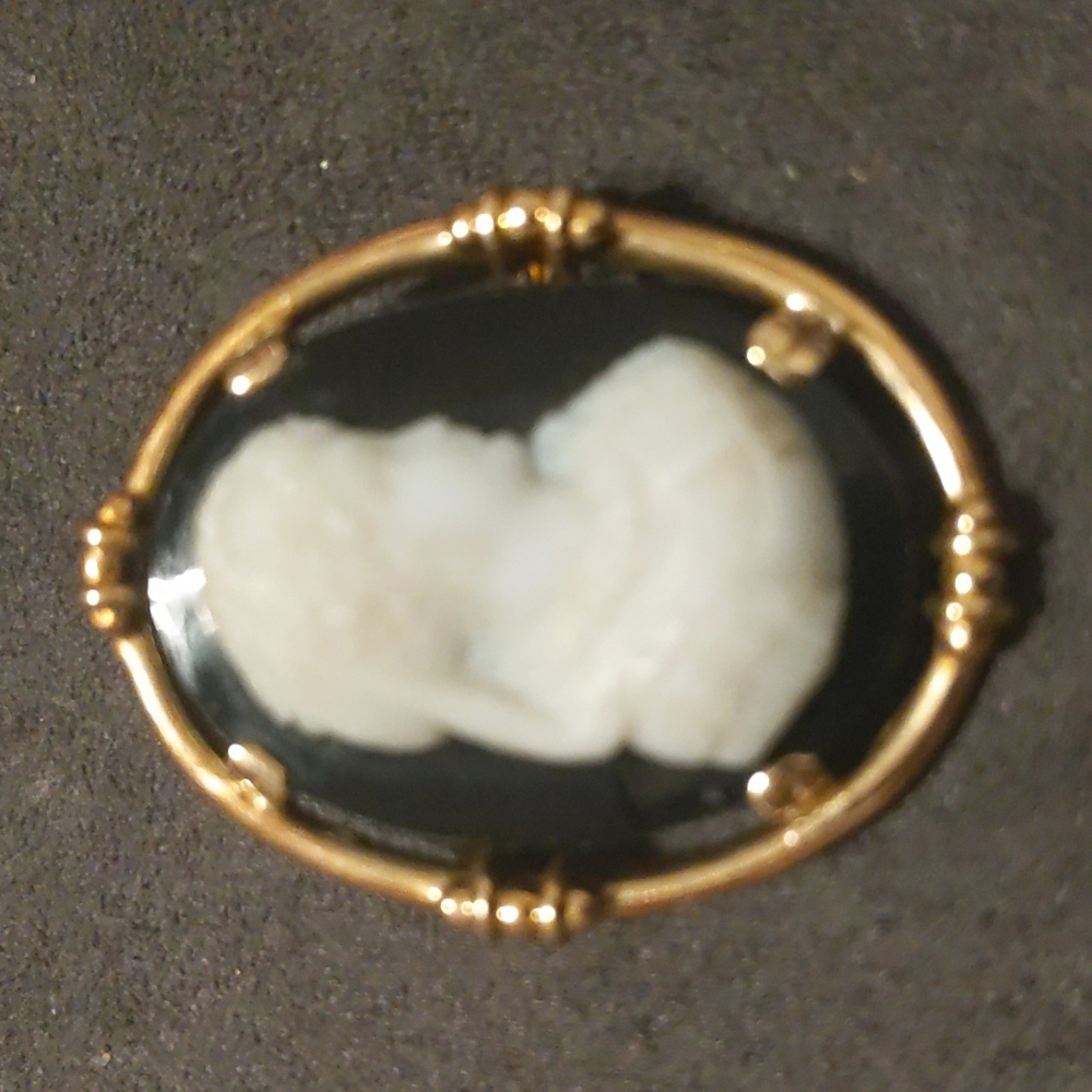 10k yellow gold black background cameo pin pendant